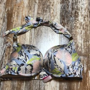 Victoria’s Secret bikini top